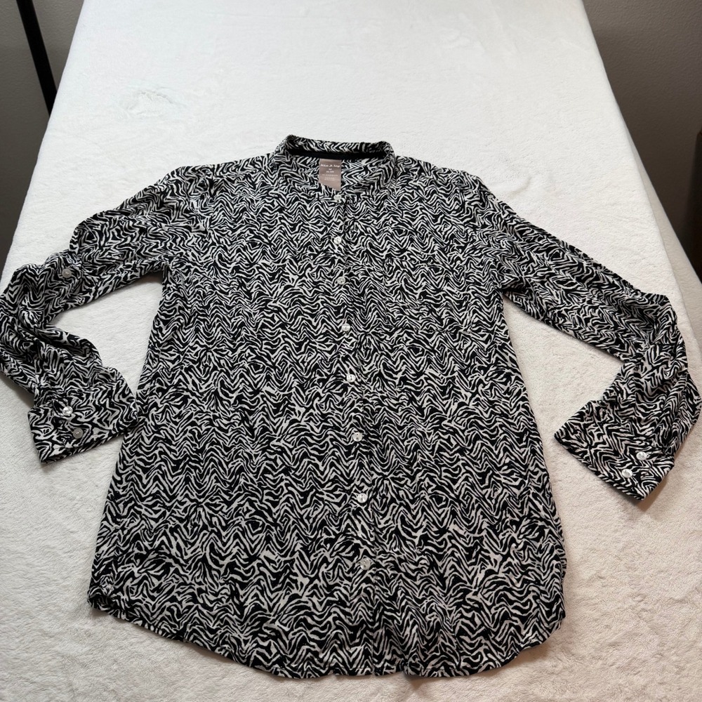 White Stag Button Up Women M Black Soot Combo Good Long Sleeve Rayon Zebra Print